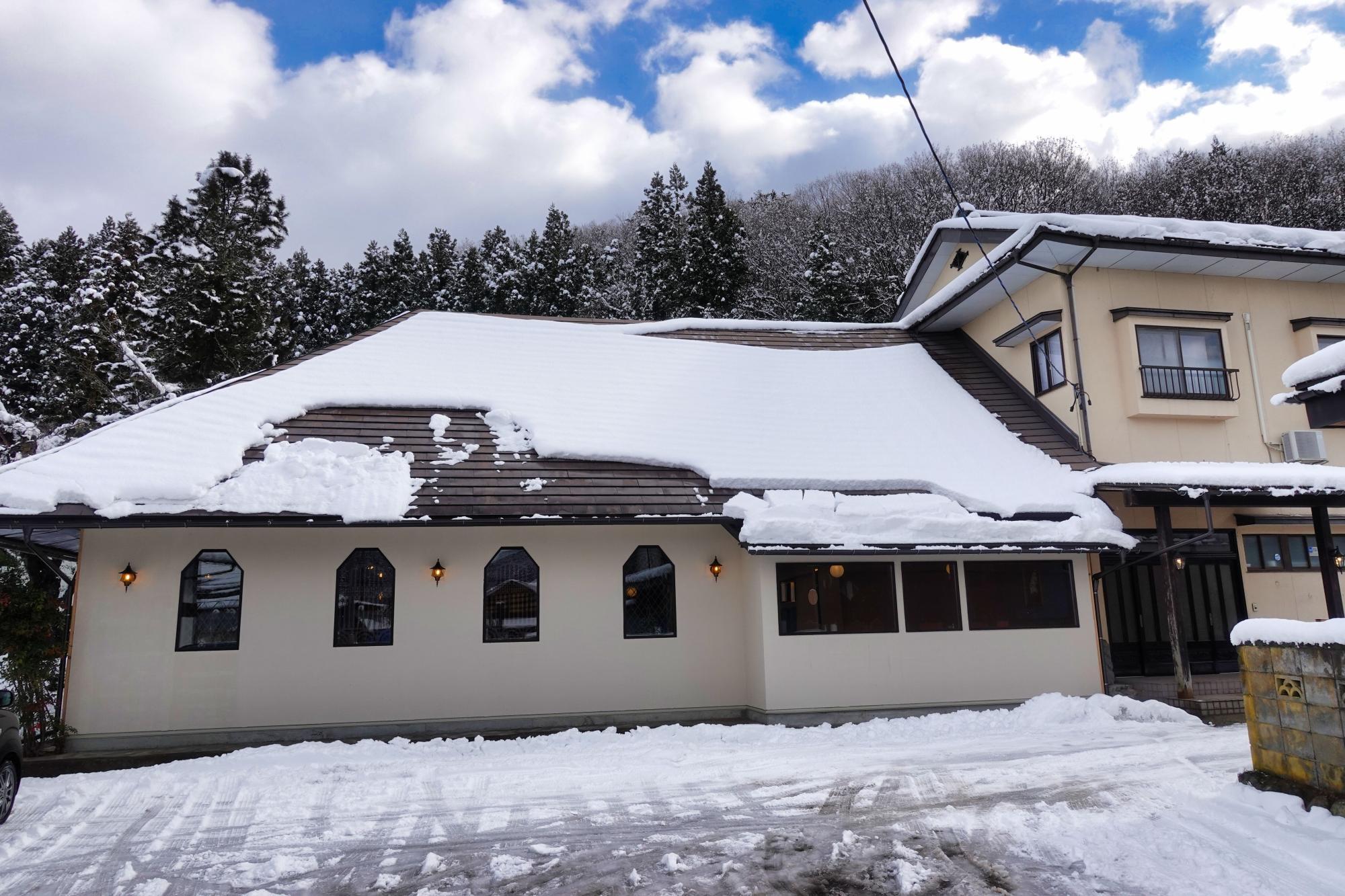 Rainy Wood(レイニー ウッド)  店舗 駐車場