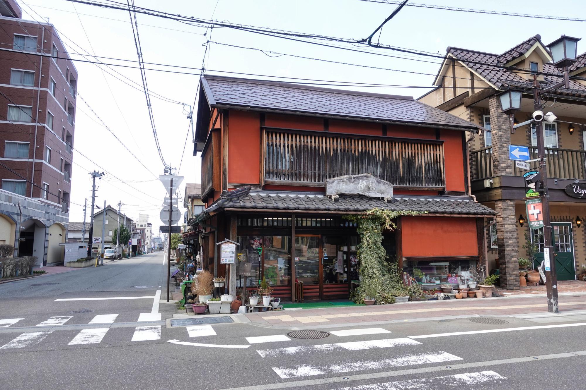 伊勢屋製菓 外観 会津若松市 福島県
