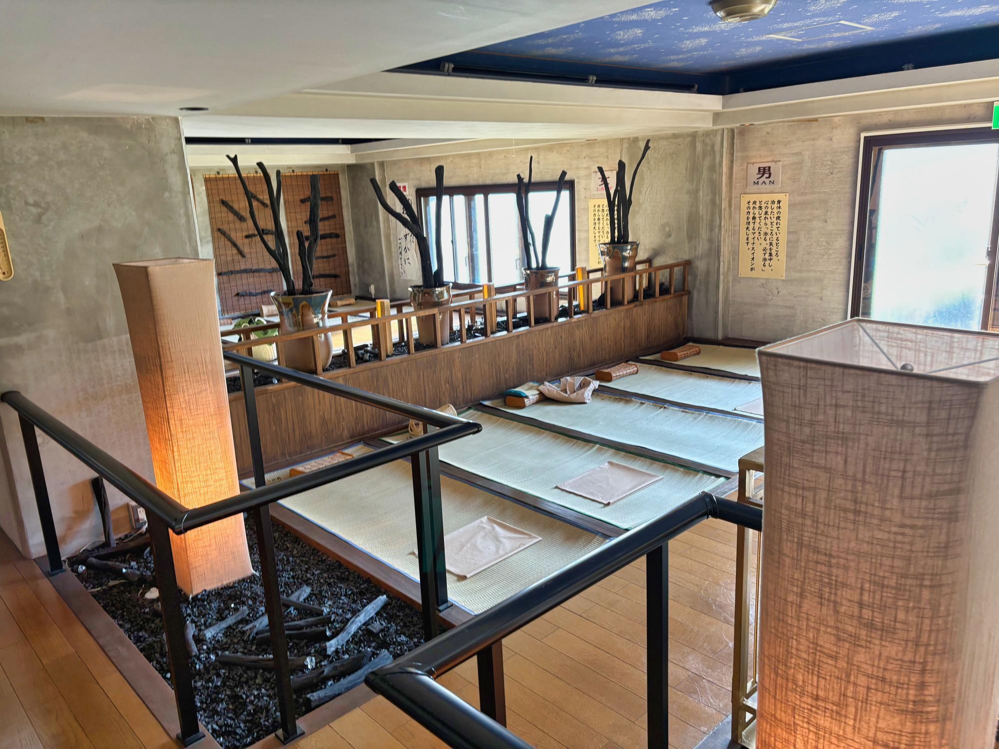 熱塩温泉 山形屋 チャコール バーデン(炭床式低温サウナ)