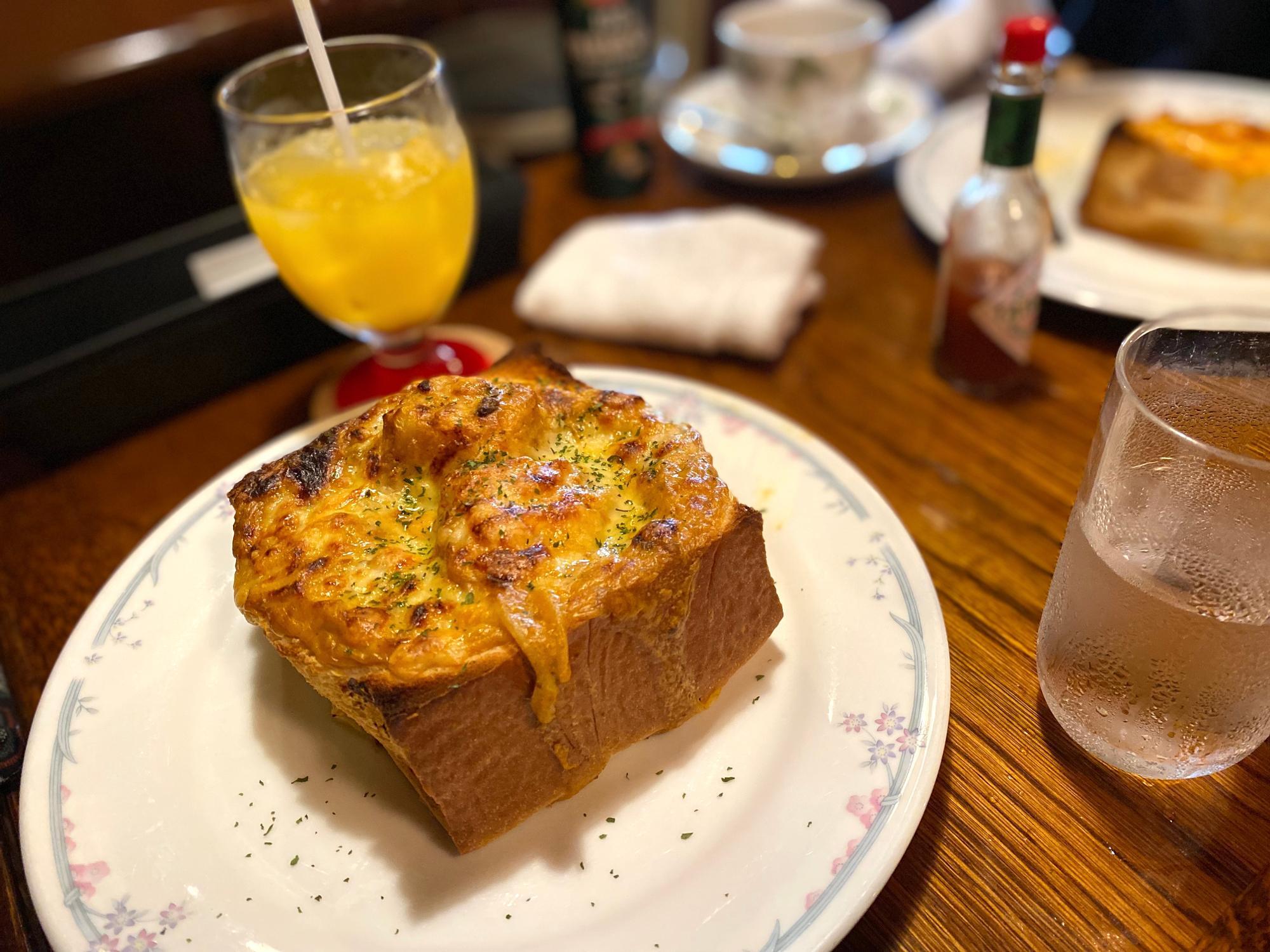 珈琲館 蔵 キーマカレーのパングラタン