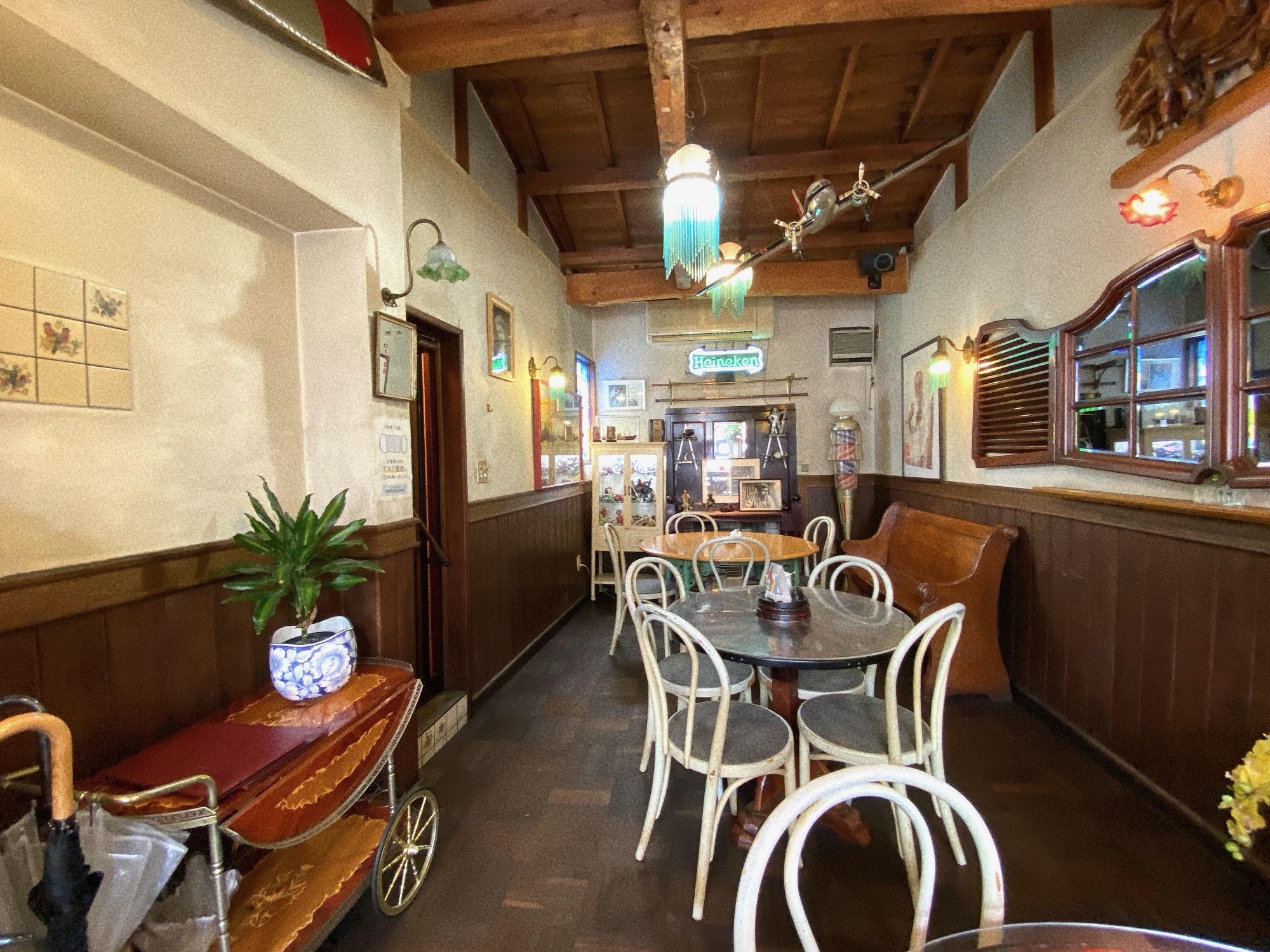 珈琲館 蔵 1F 店内