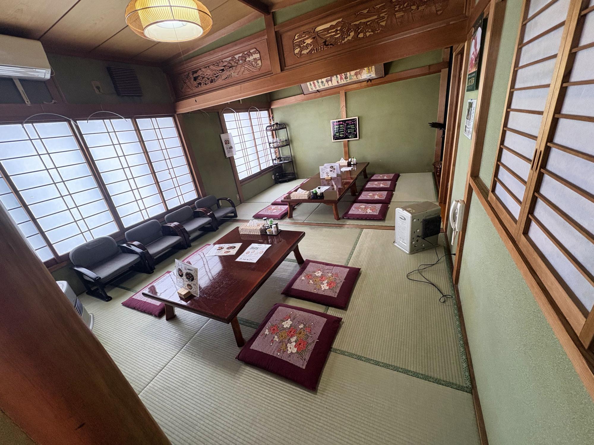 割烹 芳登里（ほとり） 和室