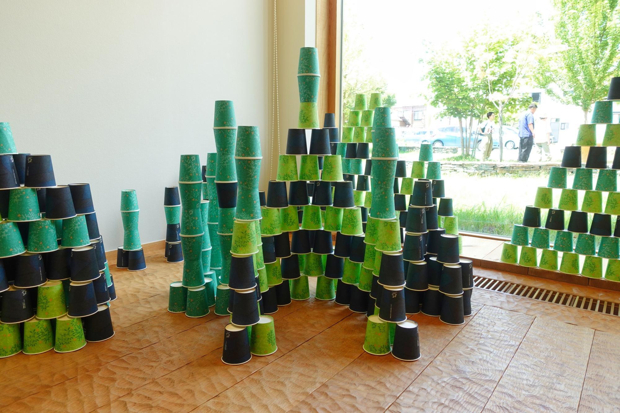 はじまりの美術館 こつこつと手さぐる展