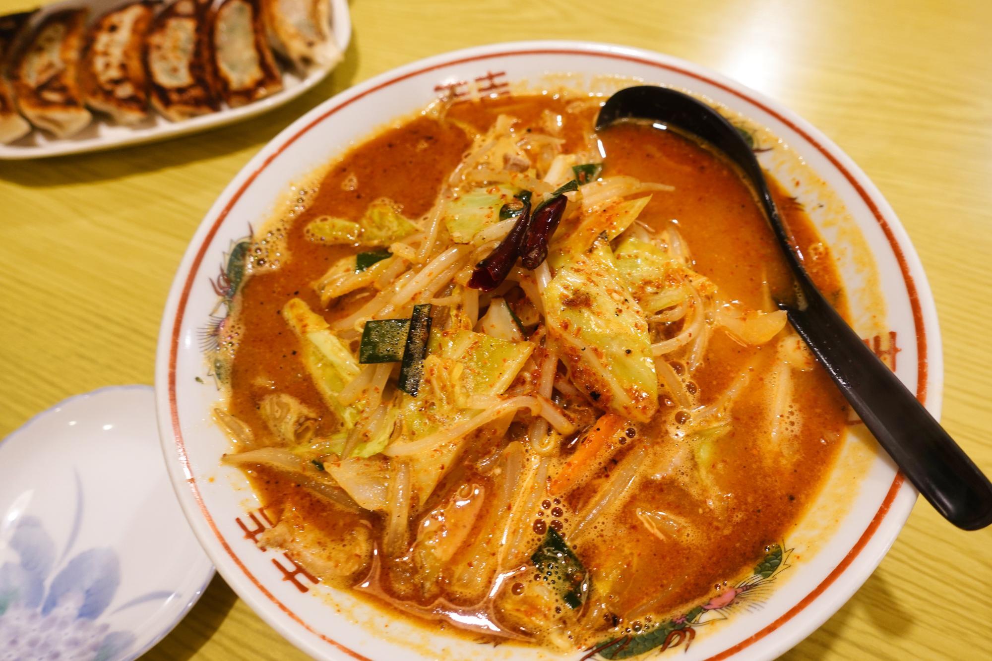 らーめん お食事処 あおやま 辛かみそ (ラーメン)