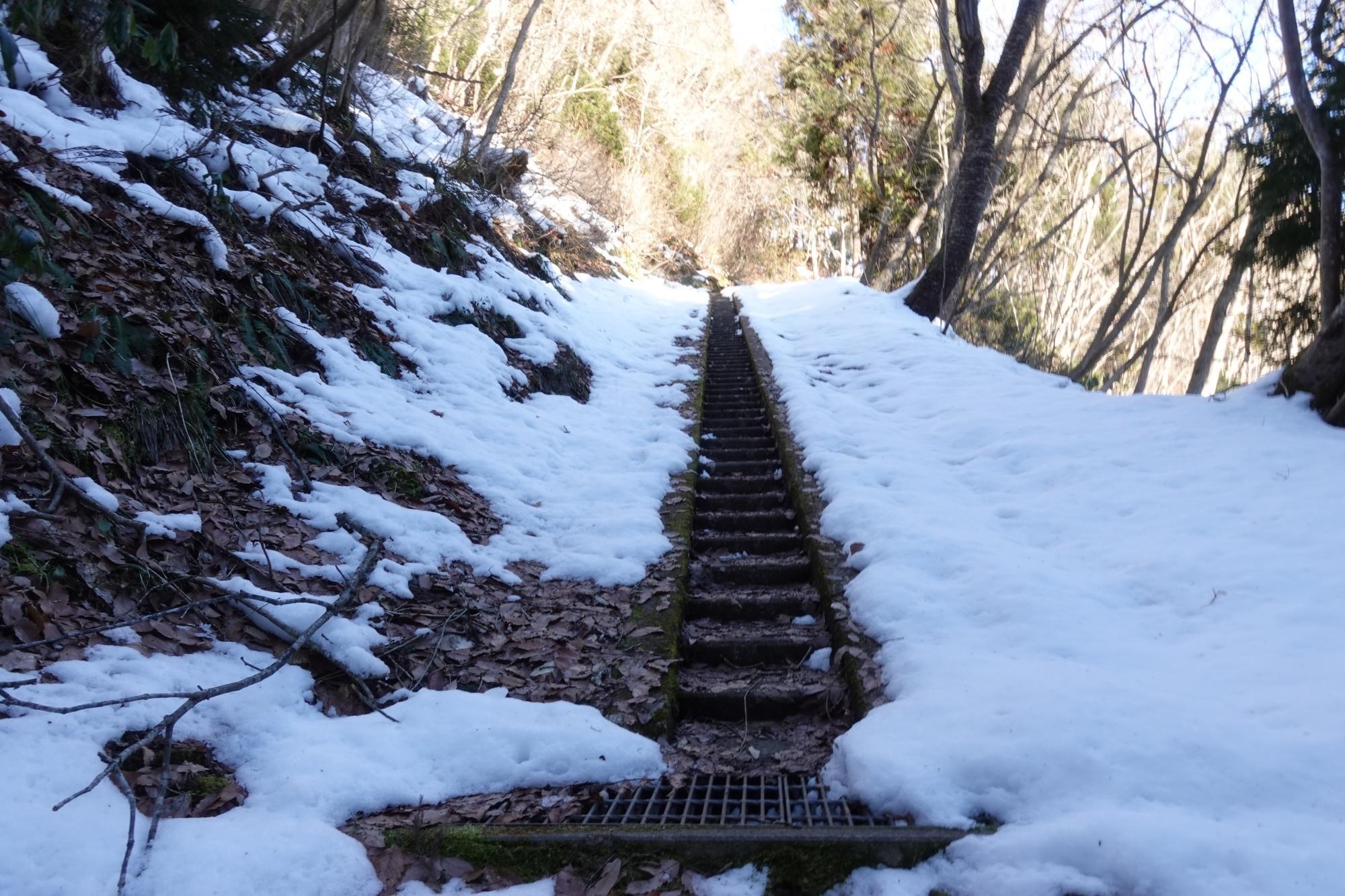 左下り観音堂 参道