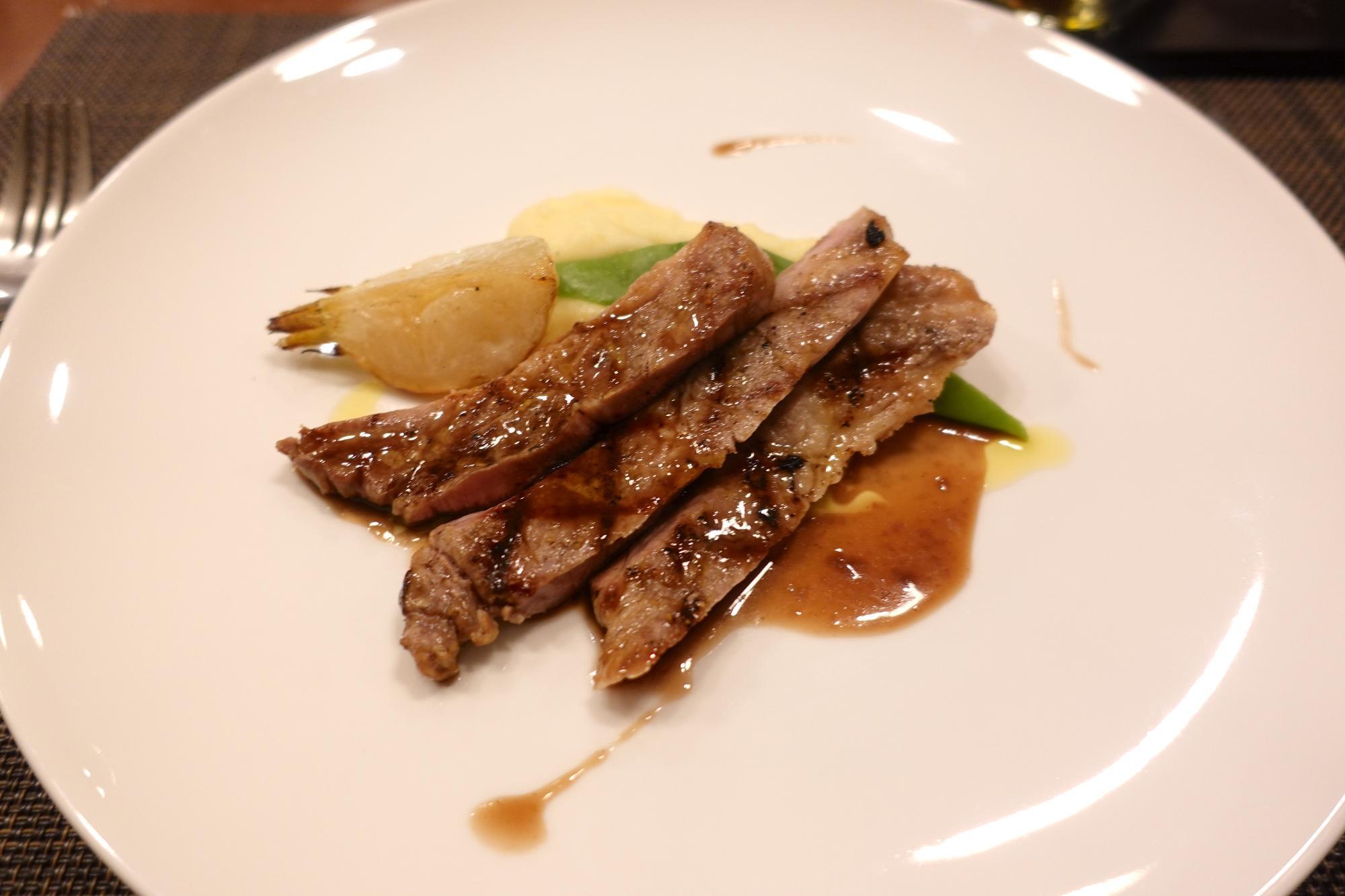 レストラン ラ レゾン(Restaurant la Raison) 本日のメイン料理 肉 三元豚