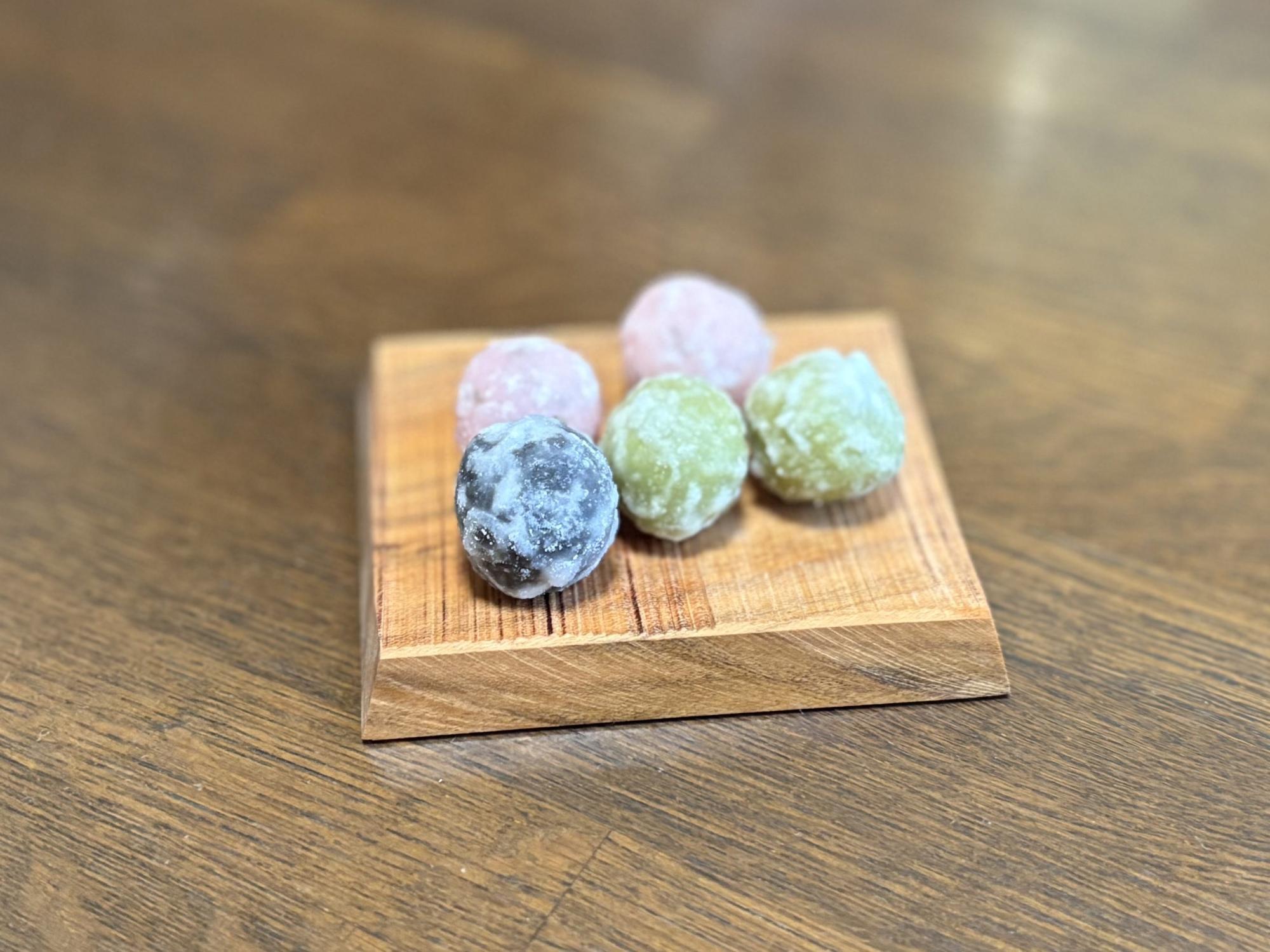 駄菓子屋 鳴海屋 あんこ玉