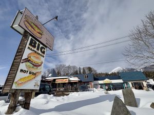 HERO’S DINER（ヒーローズダイナー）店舗 外観 看板