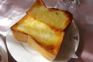 葡萄屋 ボルシチ&トースト アイスクリーム付き