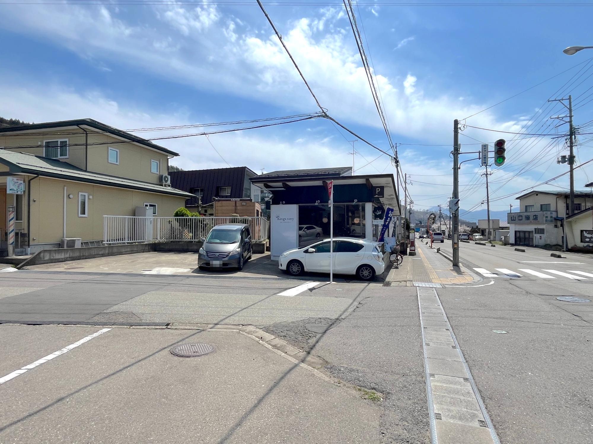 kingsvery キングズベリー 店舗 駐車場