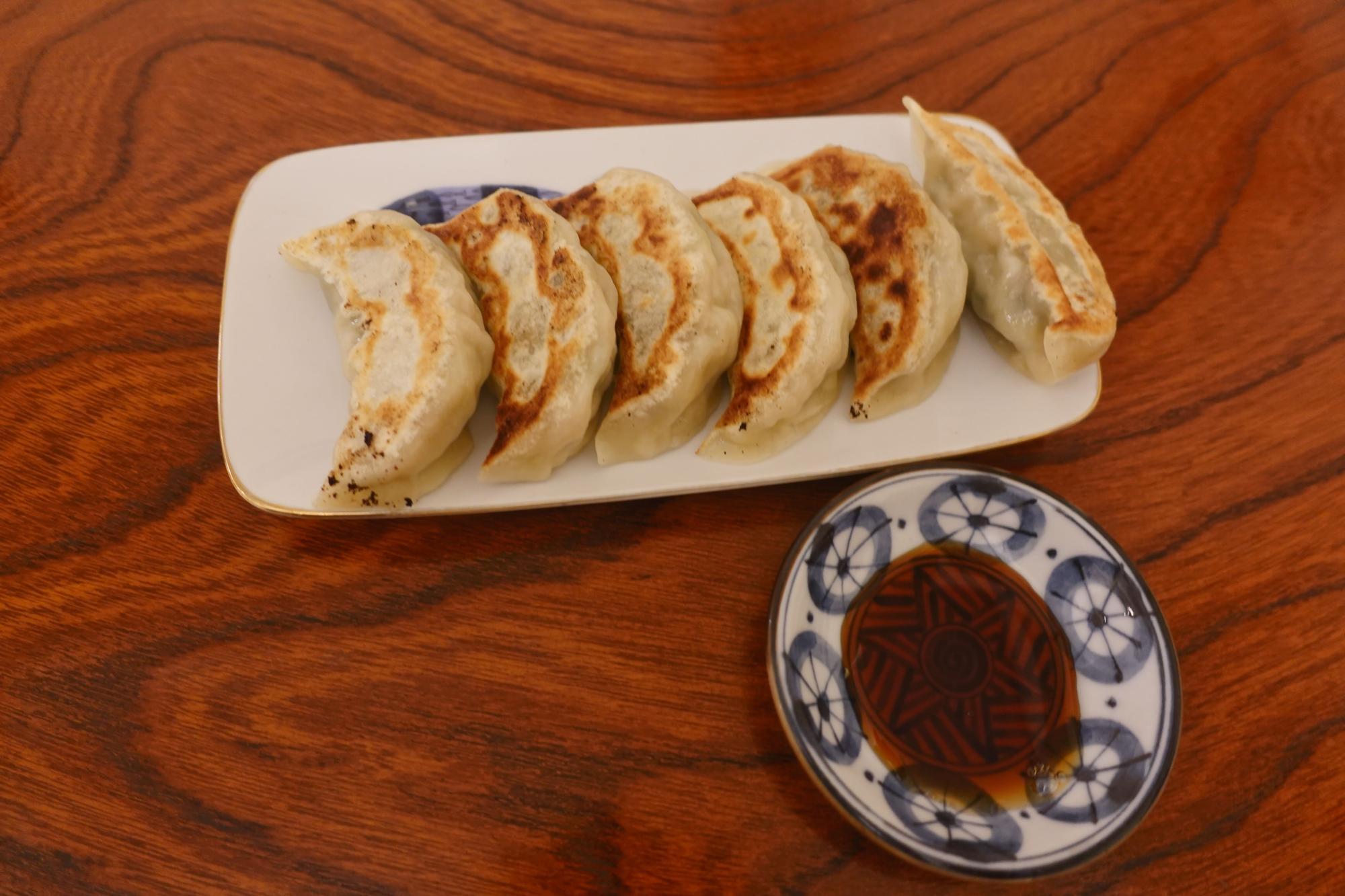 お食事処 あおやま 餃子