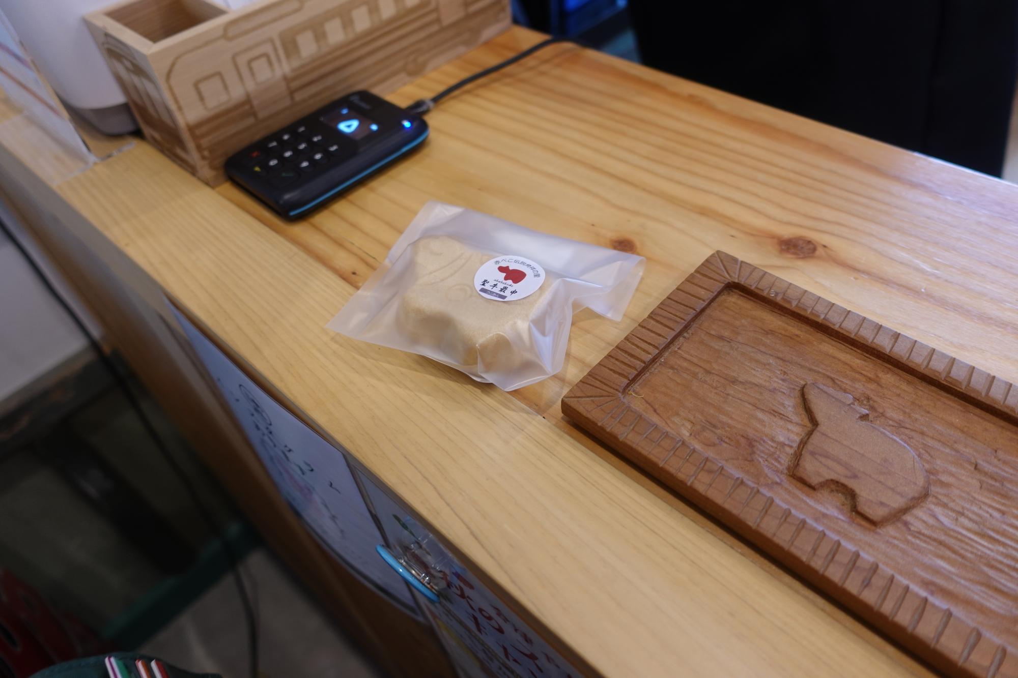 会津柳津駅　駅舎内 cafeあいべこ