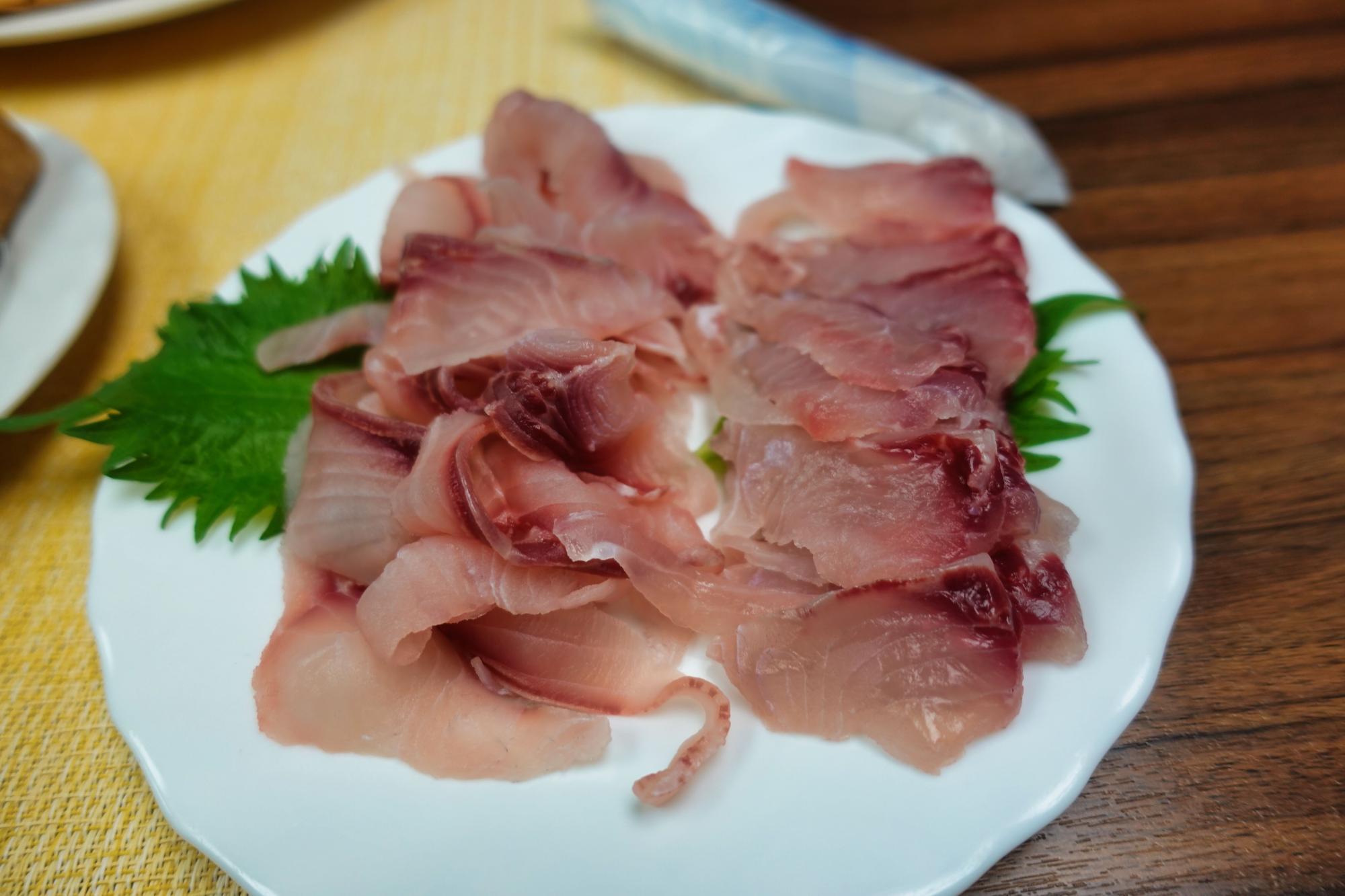 澤井鯉店 鯉の洗いと刺身