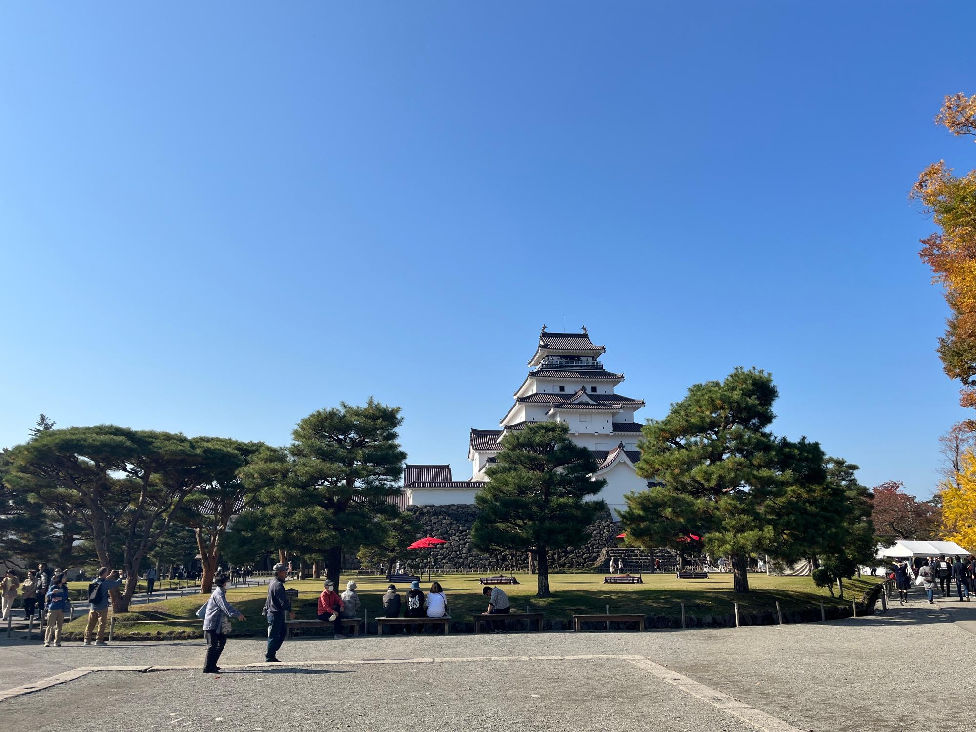 鶴ヶ城(若松城) 天守と本丸