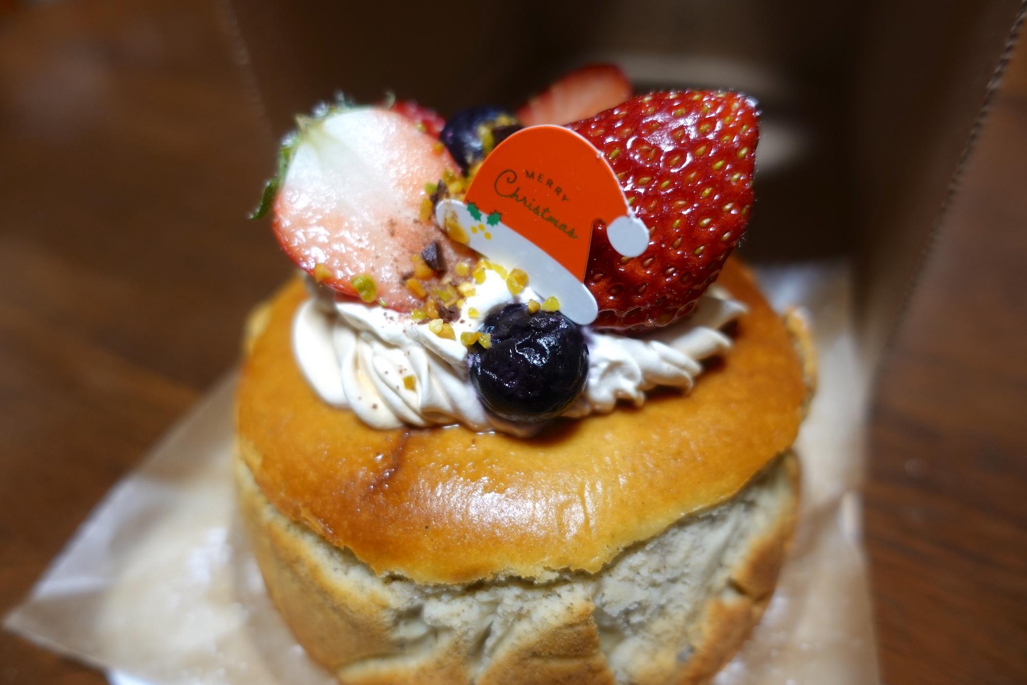 キッチン イザナイ 紅茶とりんごのベイクドチーズケーキ