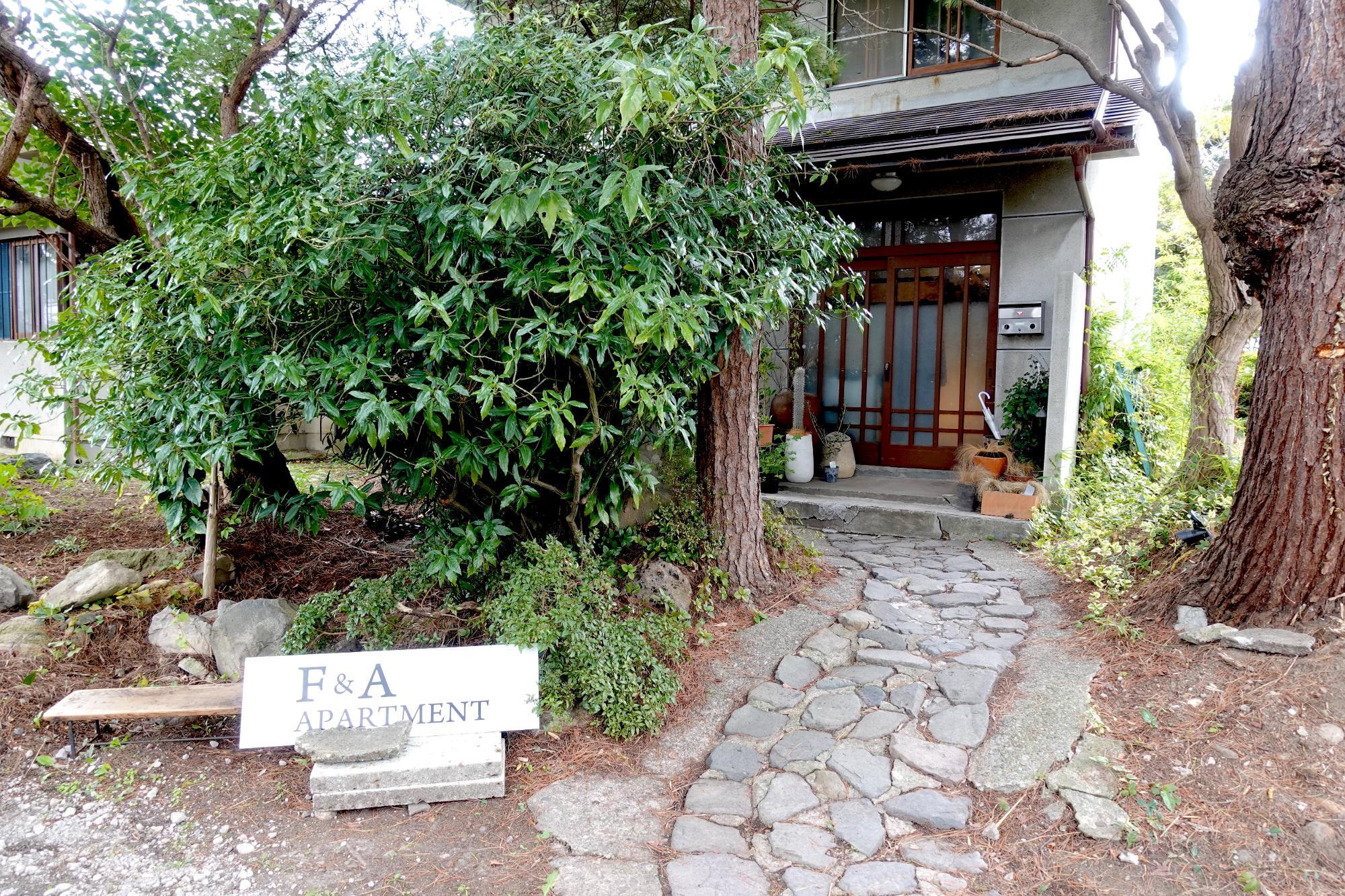 F＆A APARTMENT 入口