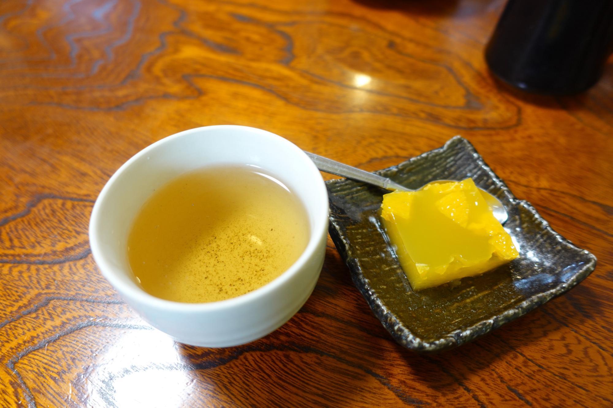 丑若丸 ほうじ茶とみかんゼリー