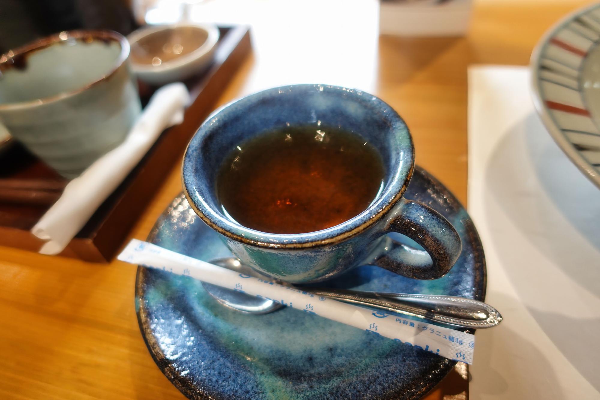 風と陽なたとそばの花 日替わりランチ 十勝風豚丼とハーフ蕎麦 飲み物付き