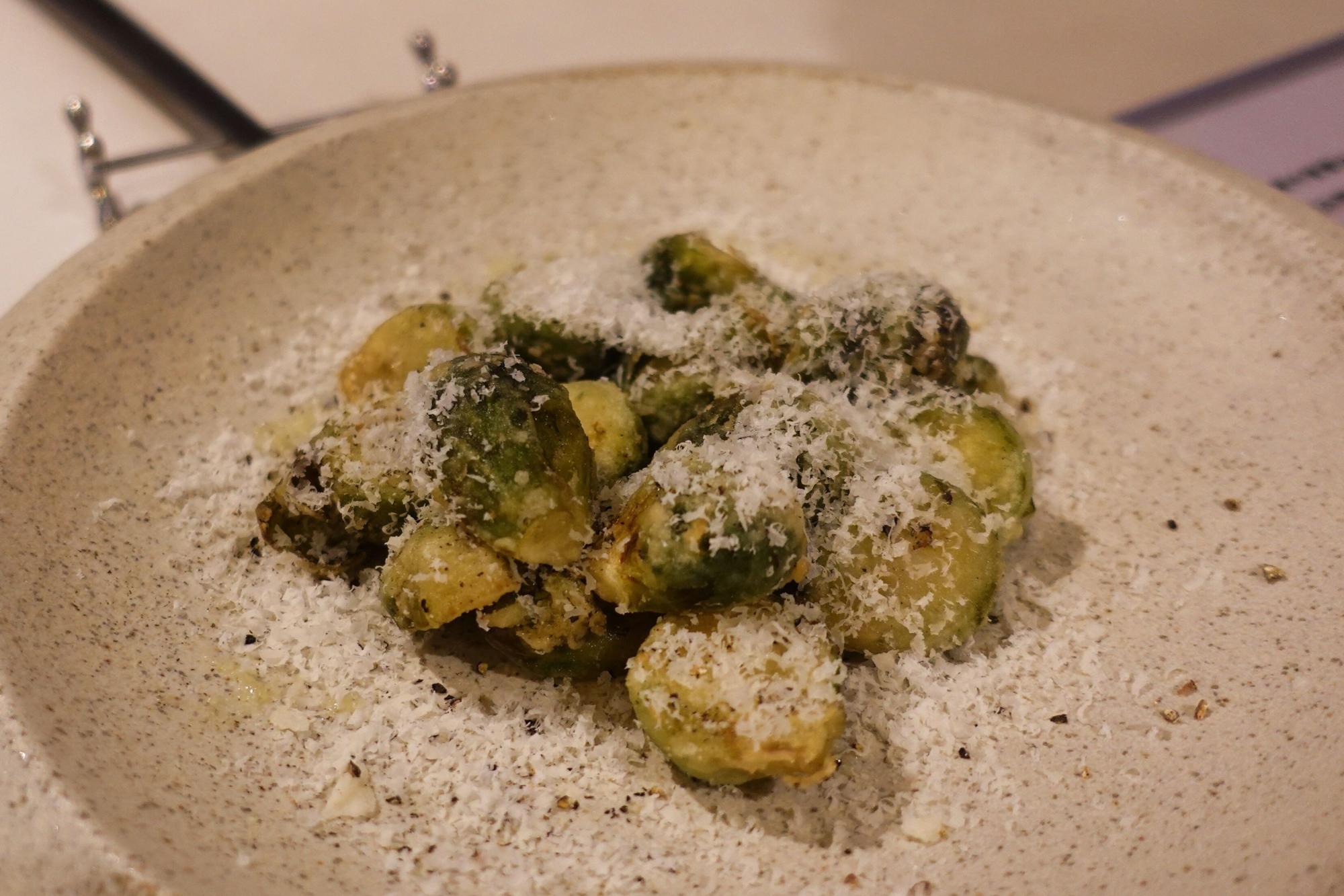 洋食屋セピア 芽キャベツのフリット