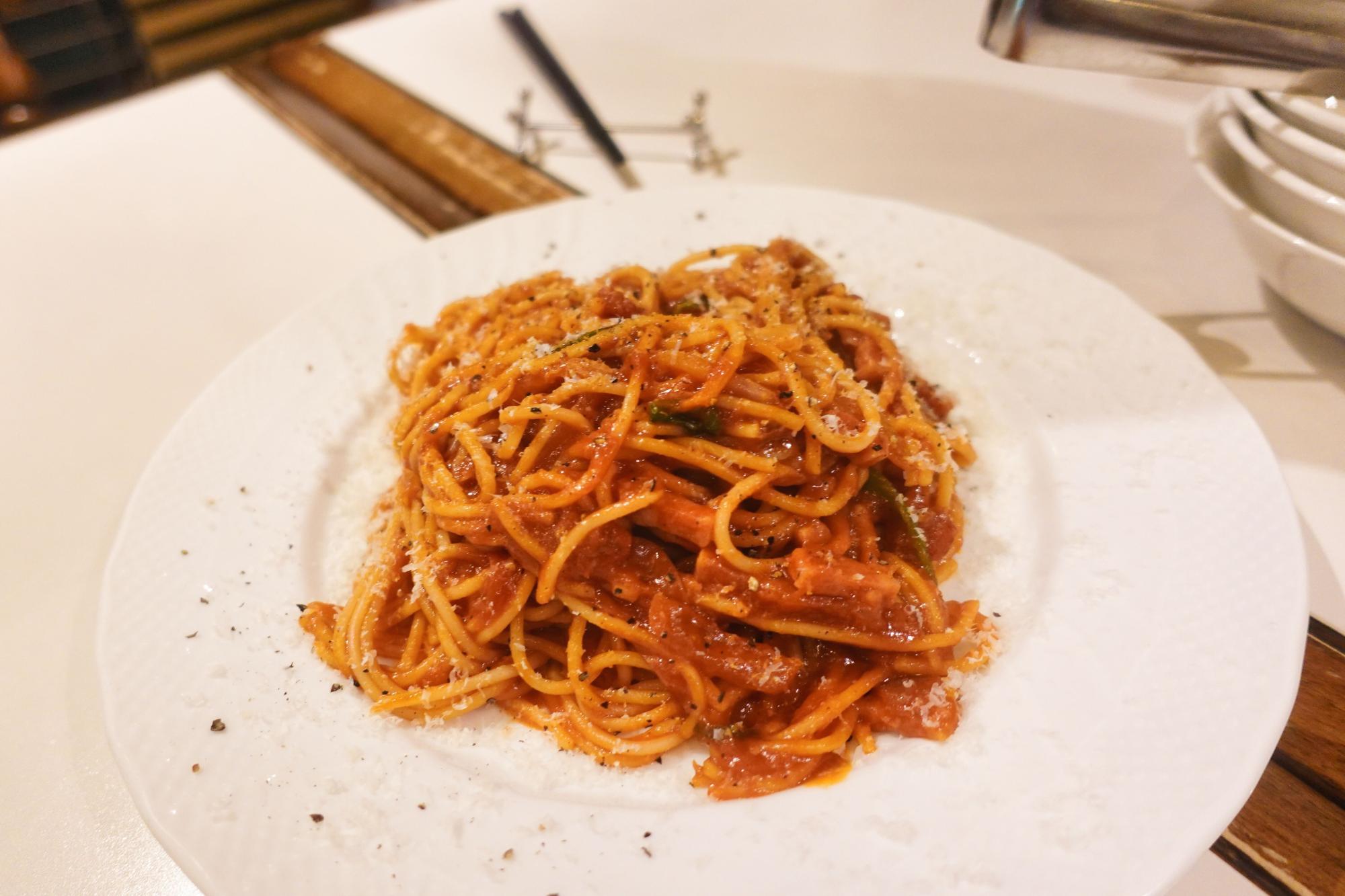 洋食屋セピア 夜のナポリタン