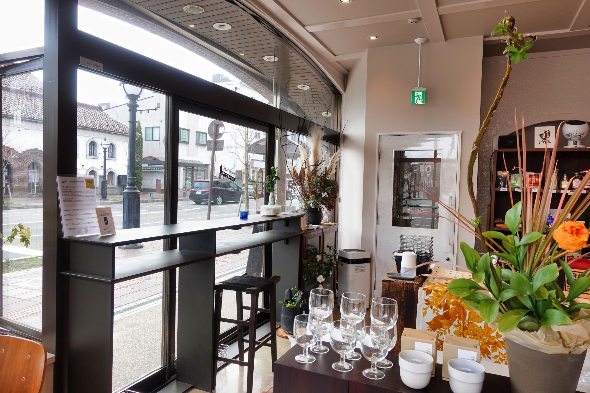 アンドファームズ/&FARMS 店内