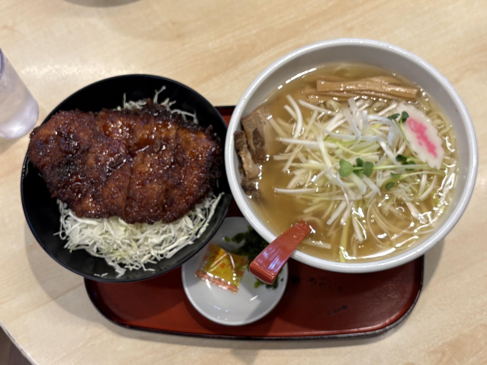 めでたいや 半ソースカツ丼 + 会津山塩ラーメン