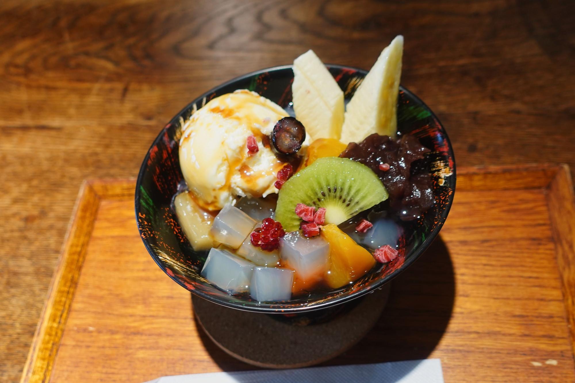 カフェテラス わさび 「クリームあんみつ」