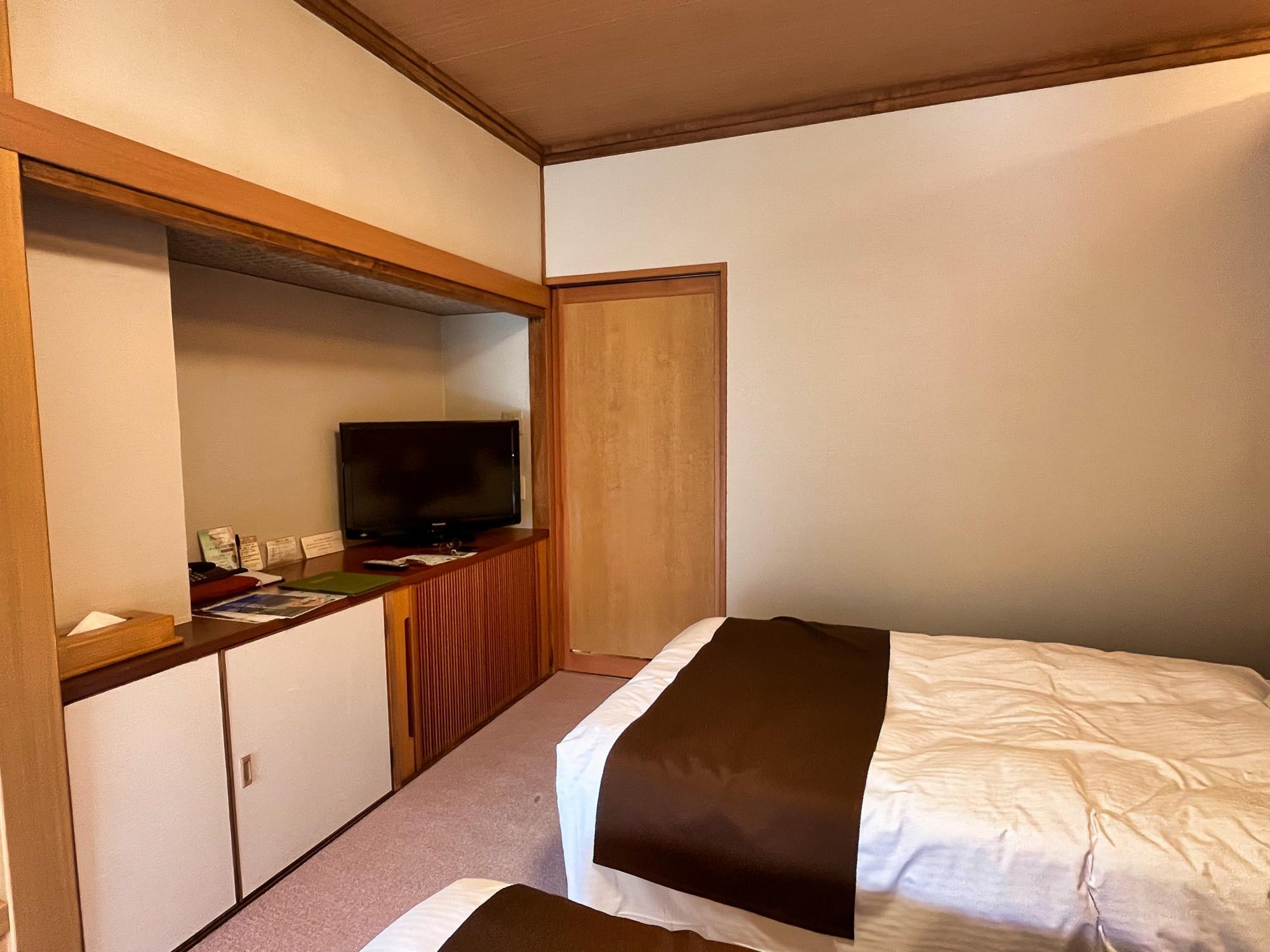 丸峰観光ホテル 客室露天風呂付き 別館 川音 洋室