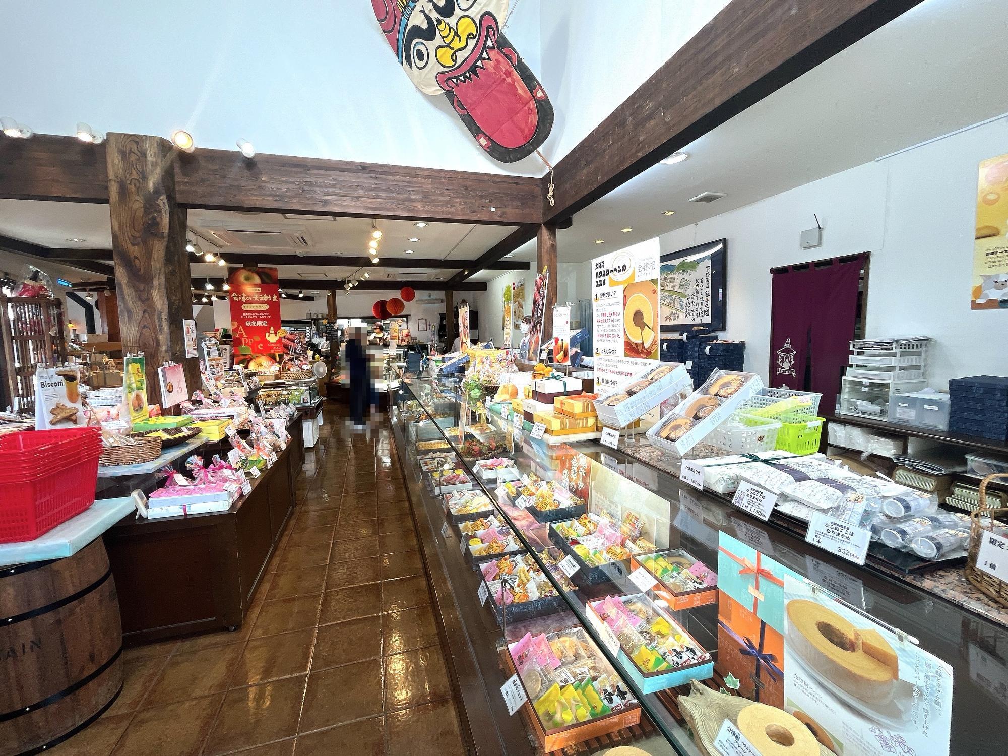お菓子の蔵 太郎庵 にいでら工房店 店内