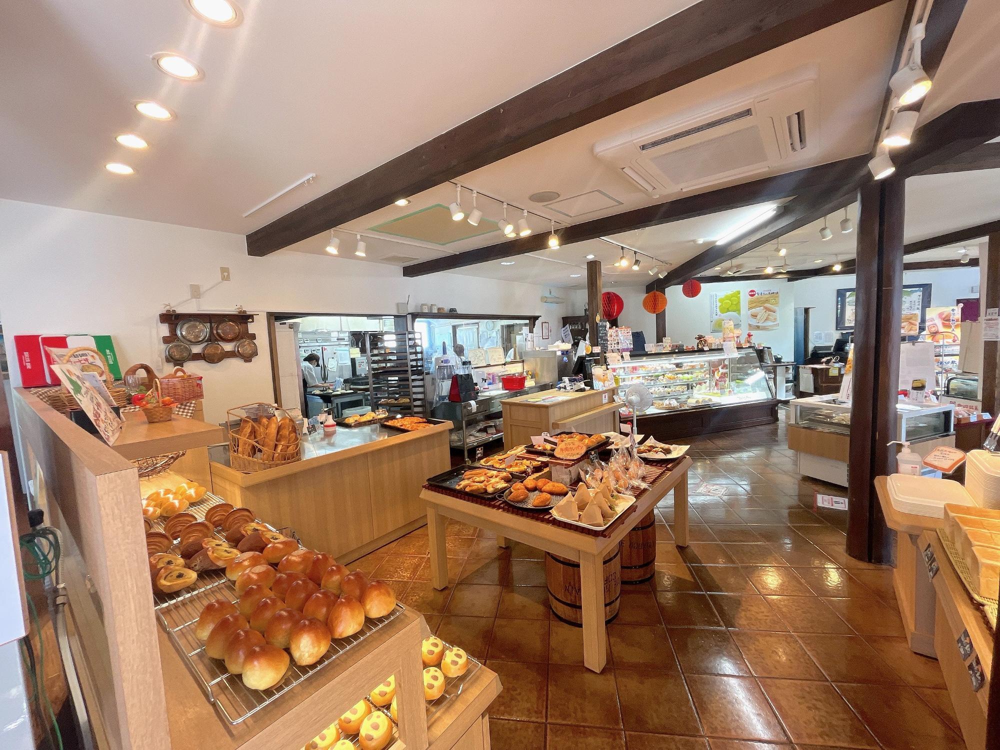 太郎庵 にいでら工房店 タローパン