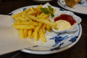 酒処ハチヤ フライドポテト