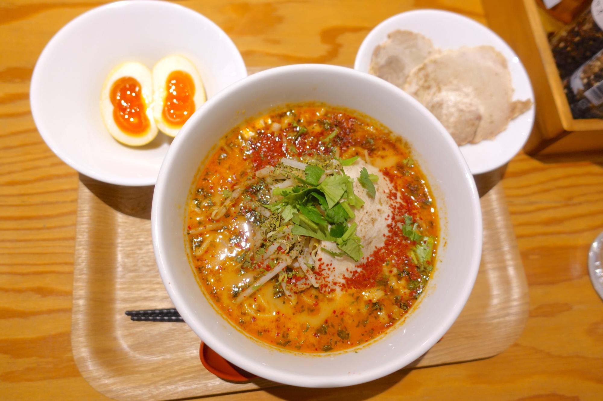 アッパレ スパイスラーメン専門店 SPICE 麺 アッ晴れ 「赤い旨辛スパイスラーメン」