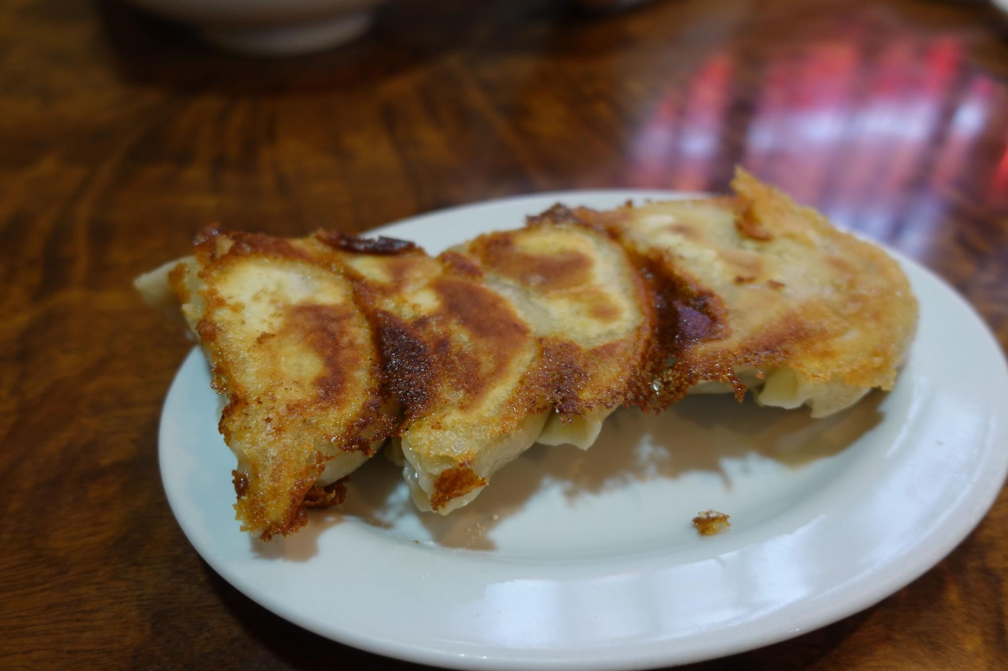 南京飯店 中央店 餃子