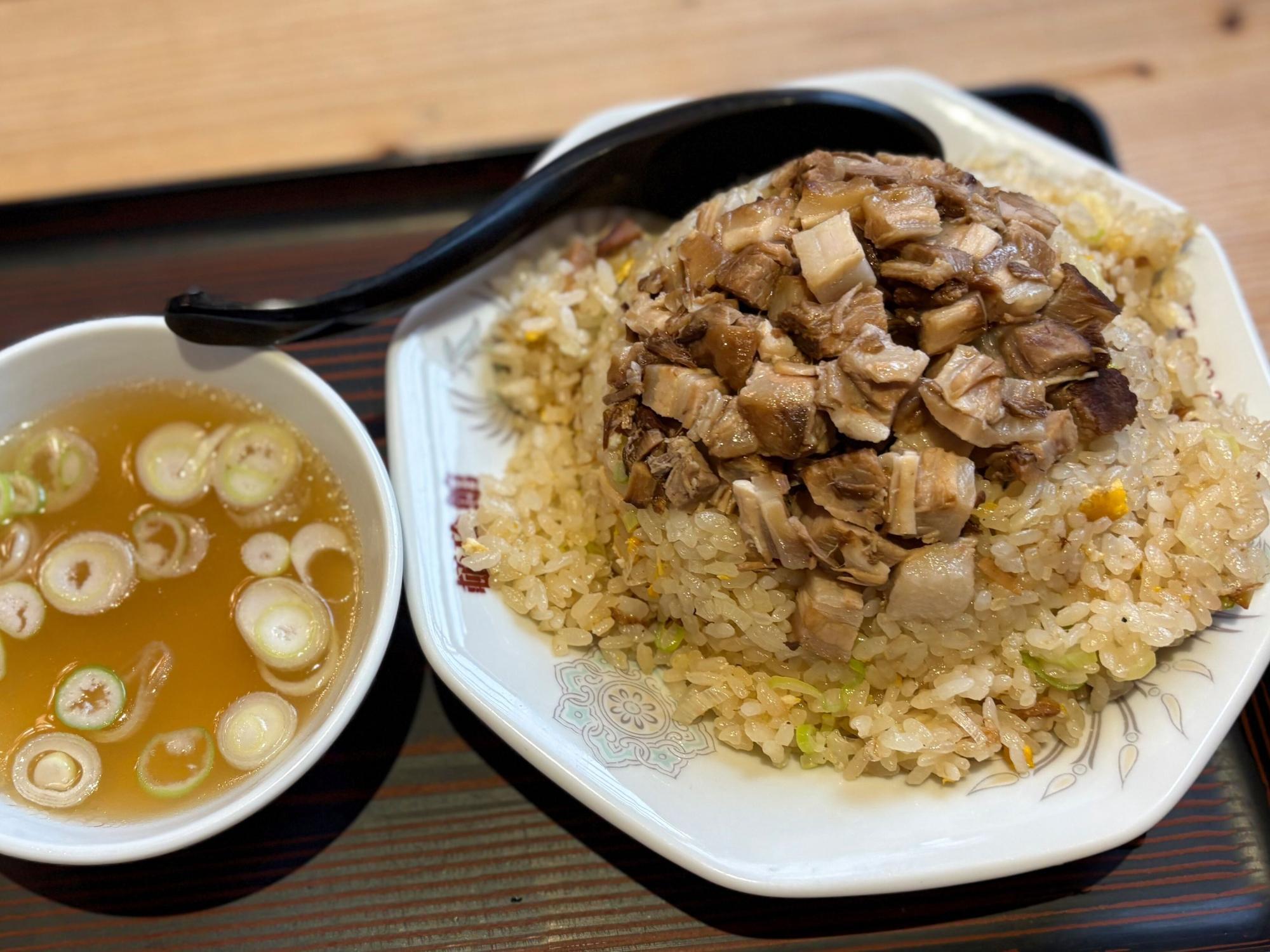 頓珍館 肉チャーハン