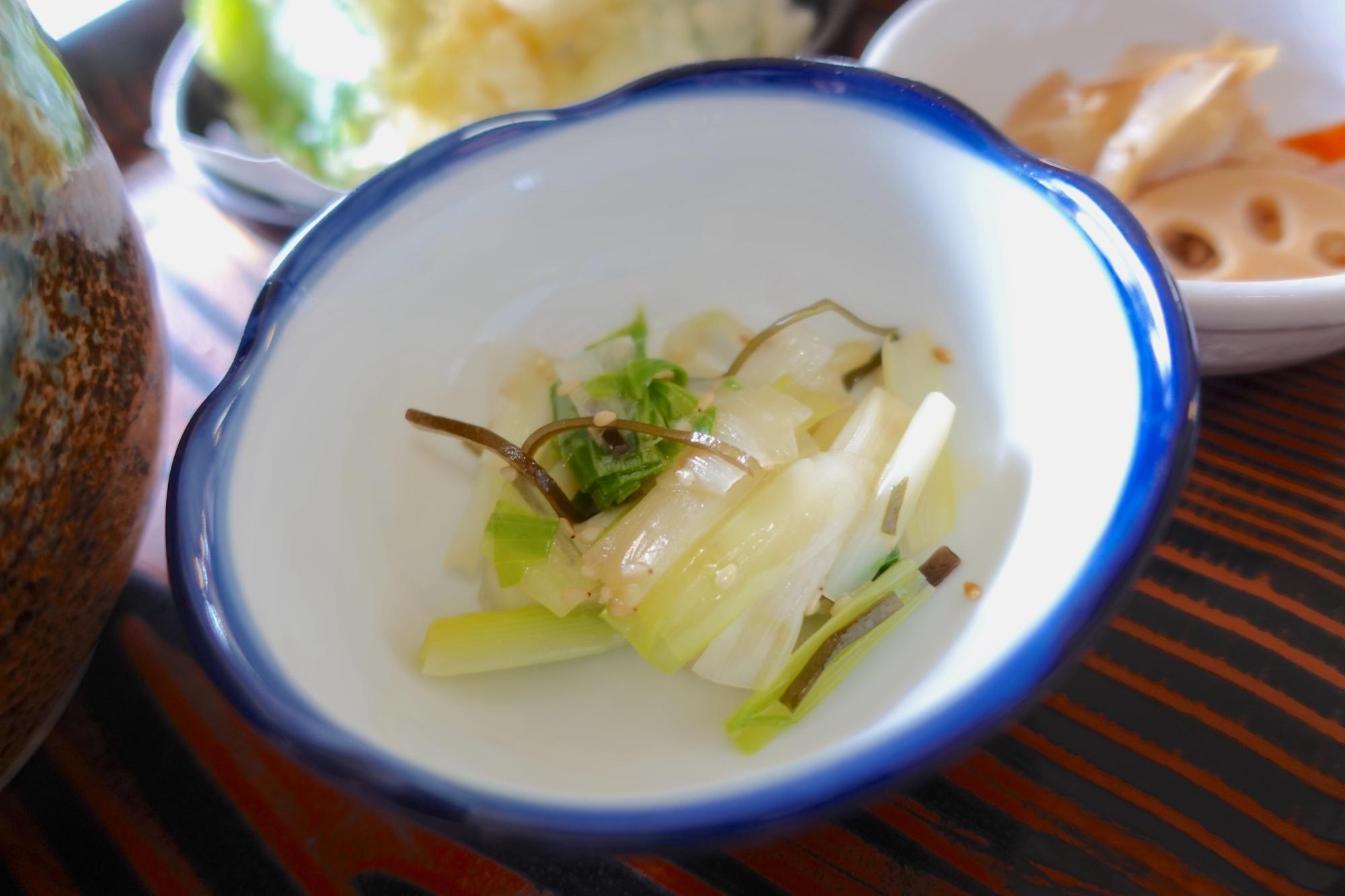 東山庵 温かい天ぷら蕎麦