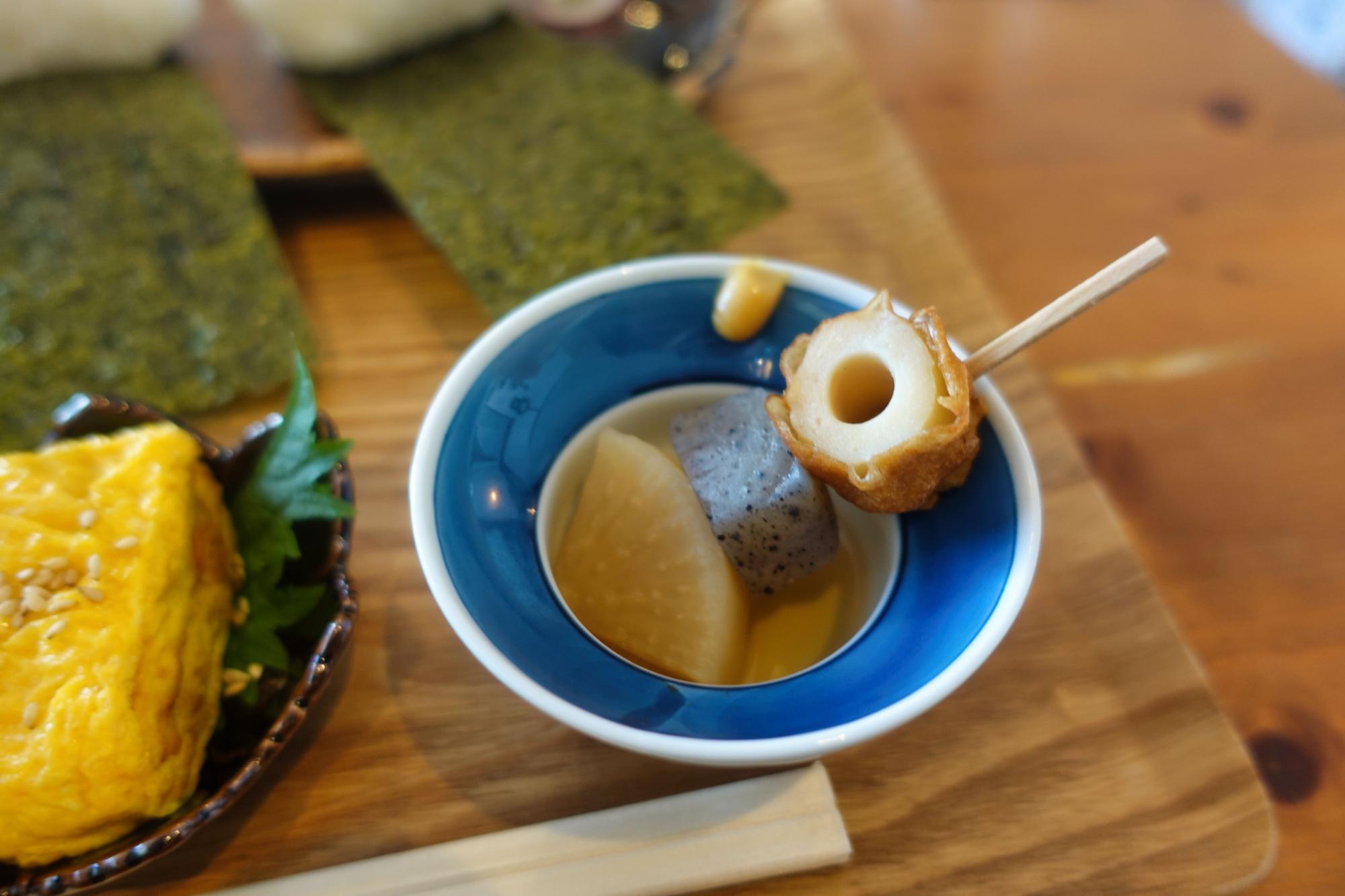 三茶カフェ 三茶むすび ミニおでん