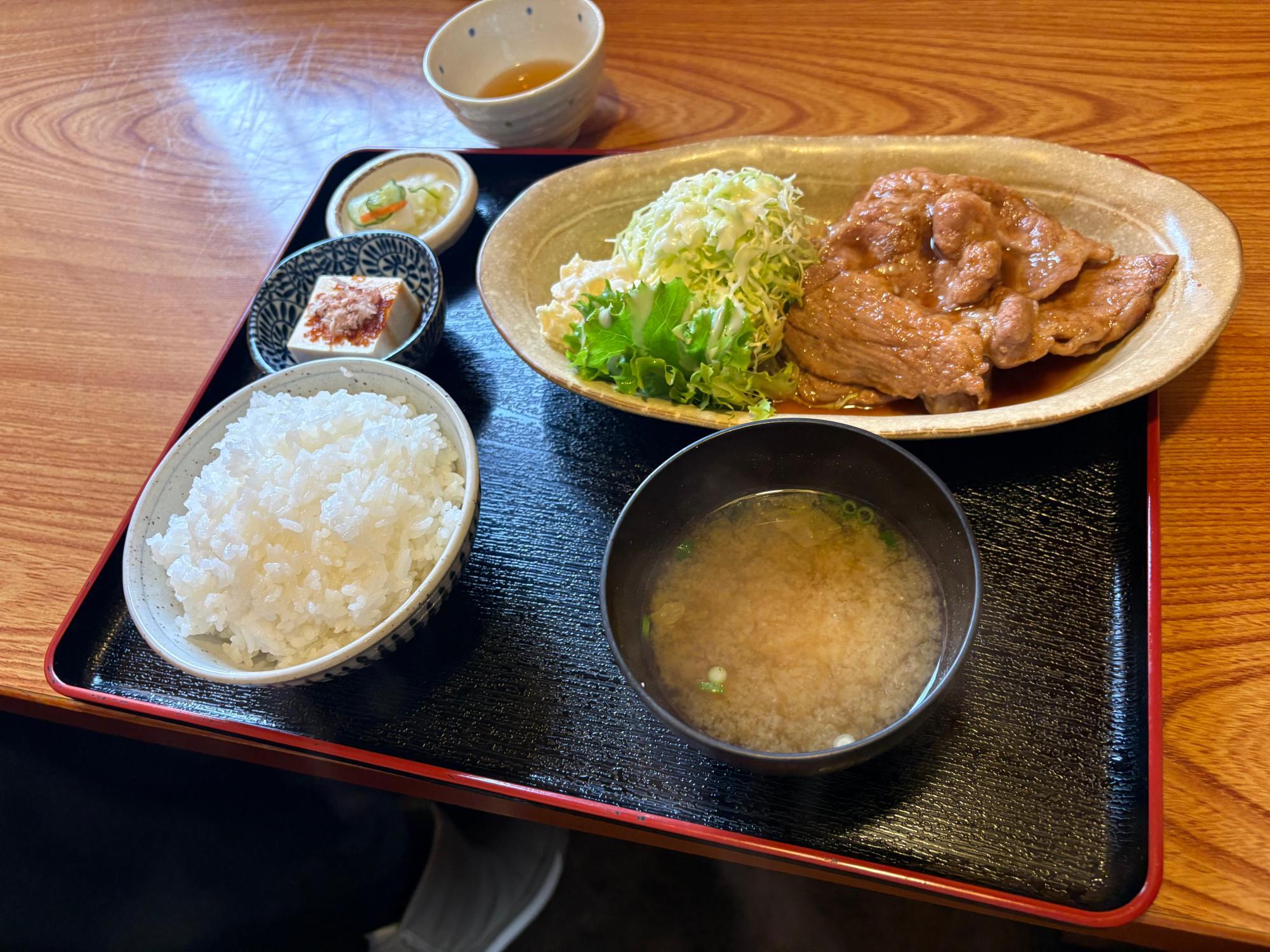 お食事処 喜源 生姜焼き定食