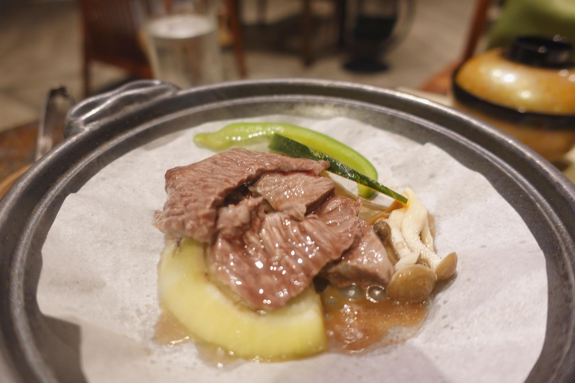 熱塩温泉 山形屋(やまがたや)  夕食「米沢ランプ牛陶板焼き」