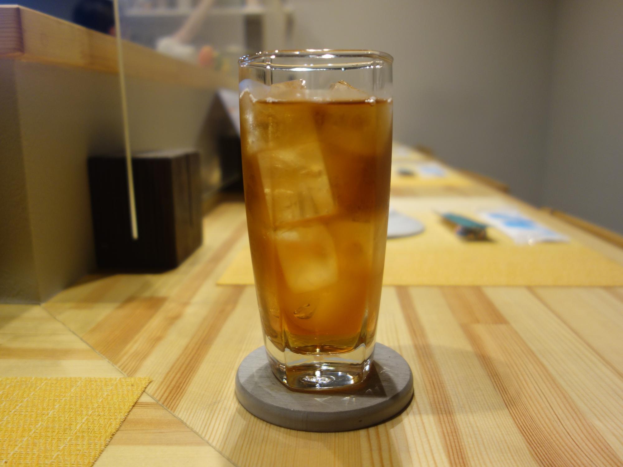 本格炭火焼鳥 萩のや 烏龍茶