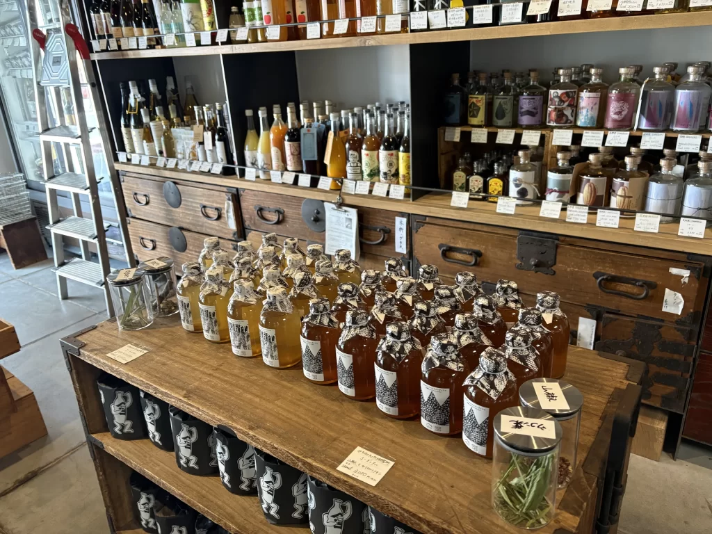 港屋漢方堂薬局×スパイス研究所 01｜写真｜2026-03-19