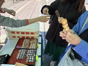 大町ふれあいこどもまつり 団子食べました 01｜写真｜2026-05-06